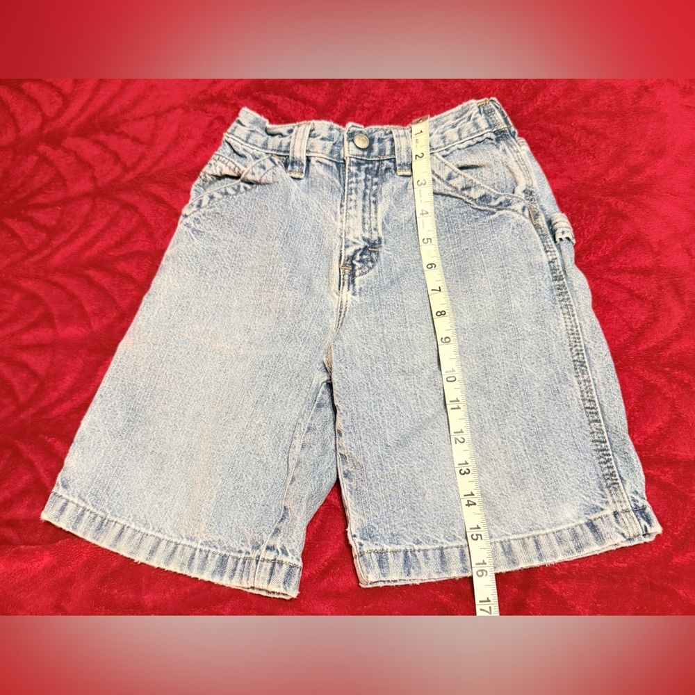Size 7 Boys Cargo Light Blue Denim Shorts Measurements in Pictures